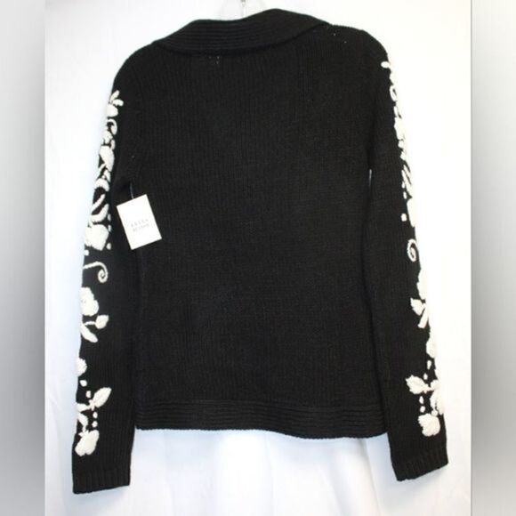 Moda International Black & White‎ Embroidery Cardigan Sweater Size XS - Picture 2 of 5